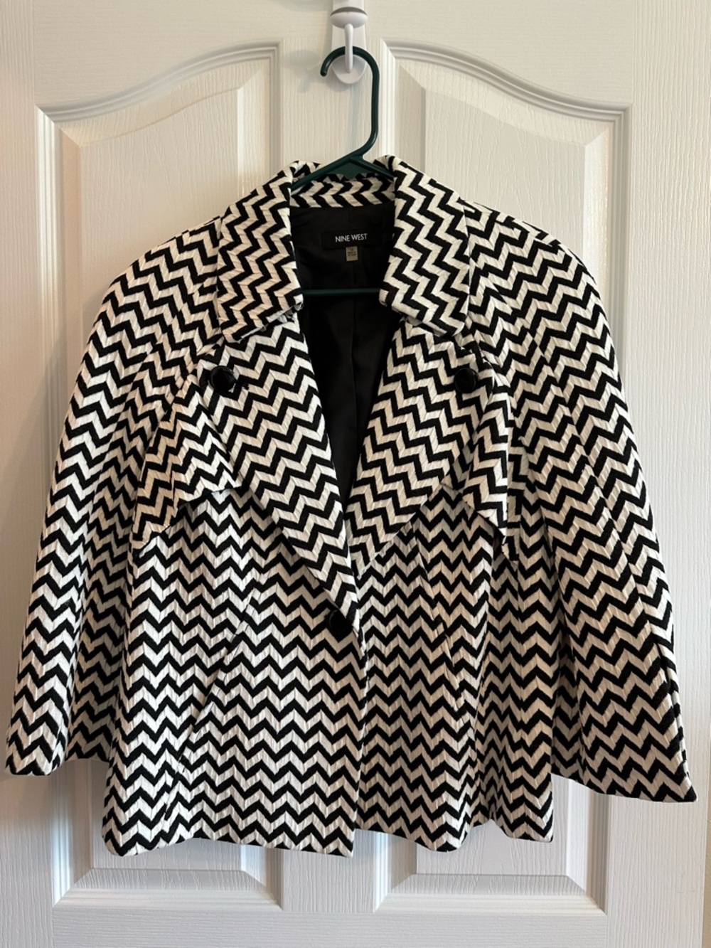 Nine West Black and White Chevron Single Button Lined Swing Jacket